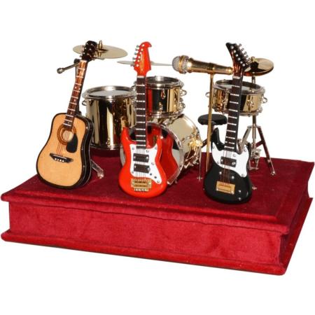 MINIATURA BATERIA Y 3 GUITARRAS