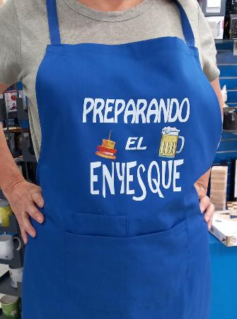DELANTAL "PREPARANDO EL ENYESQUE
